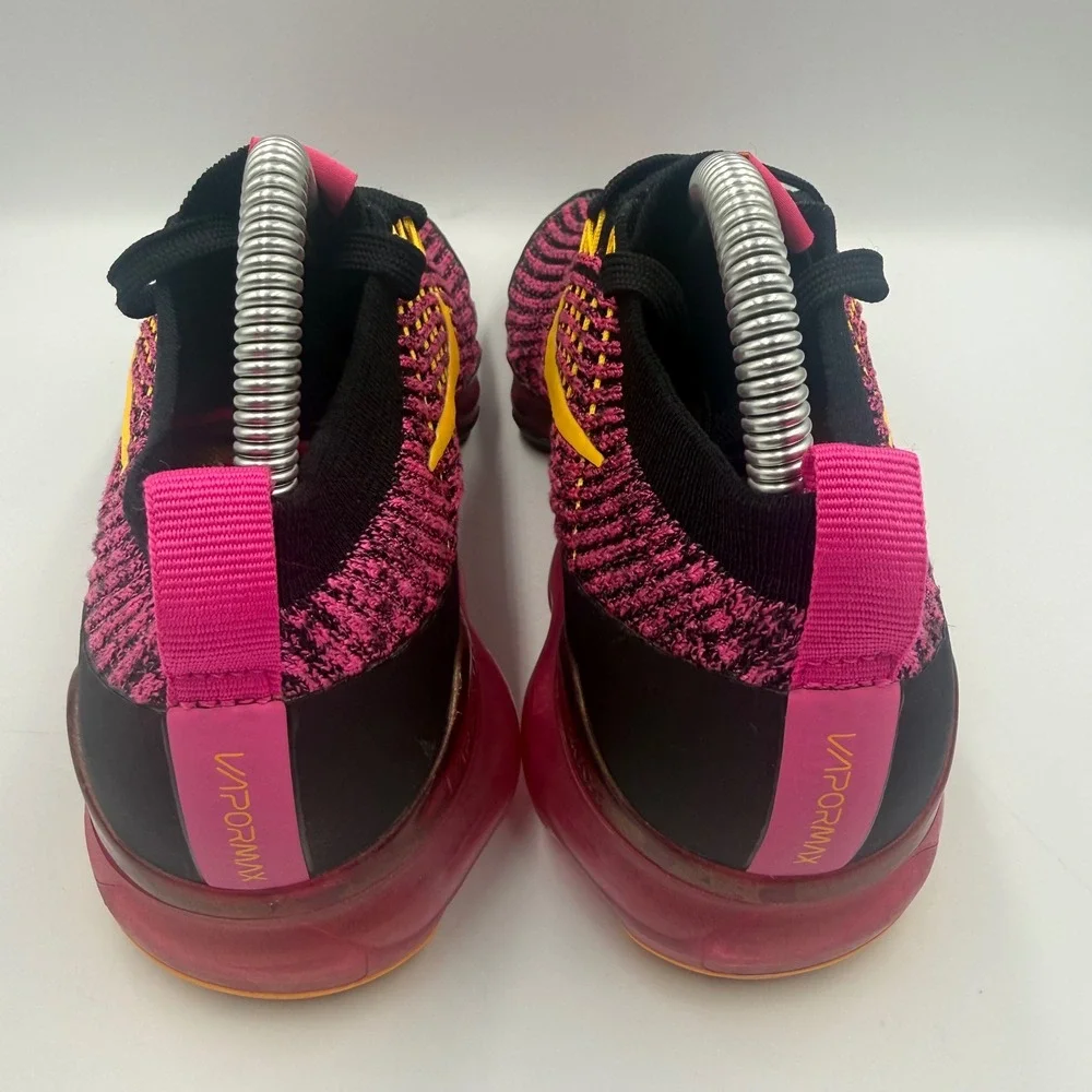 Nike Air VaporMax 3.0 Womens Size 8 Running Shoes Flyknit AJ6910-600 Pink Yellow